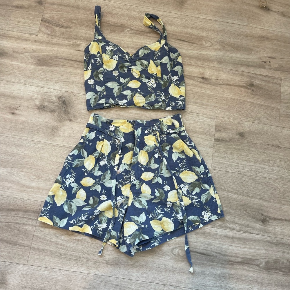 A&F shorts and top linen set